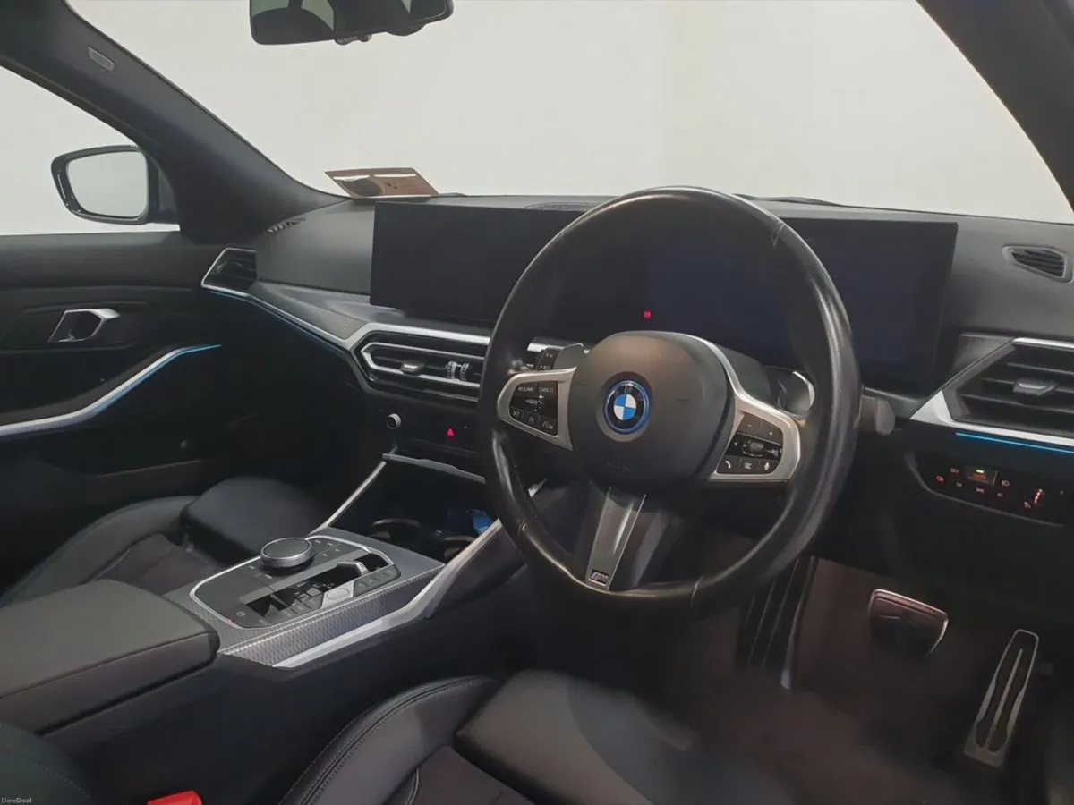 BMW 3-Series 330e M Sport - Image 6