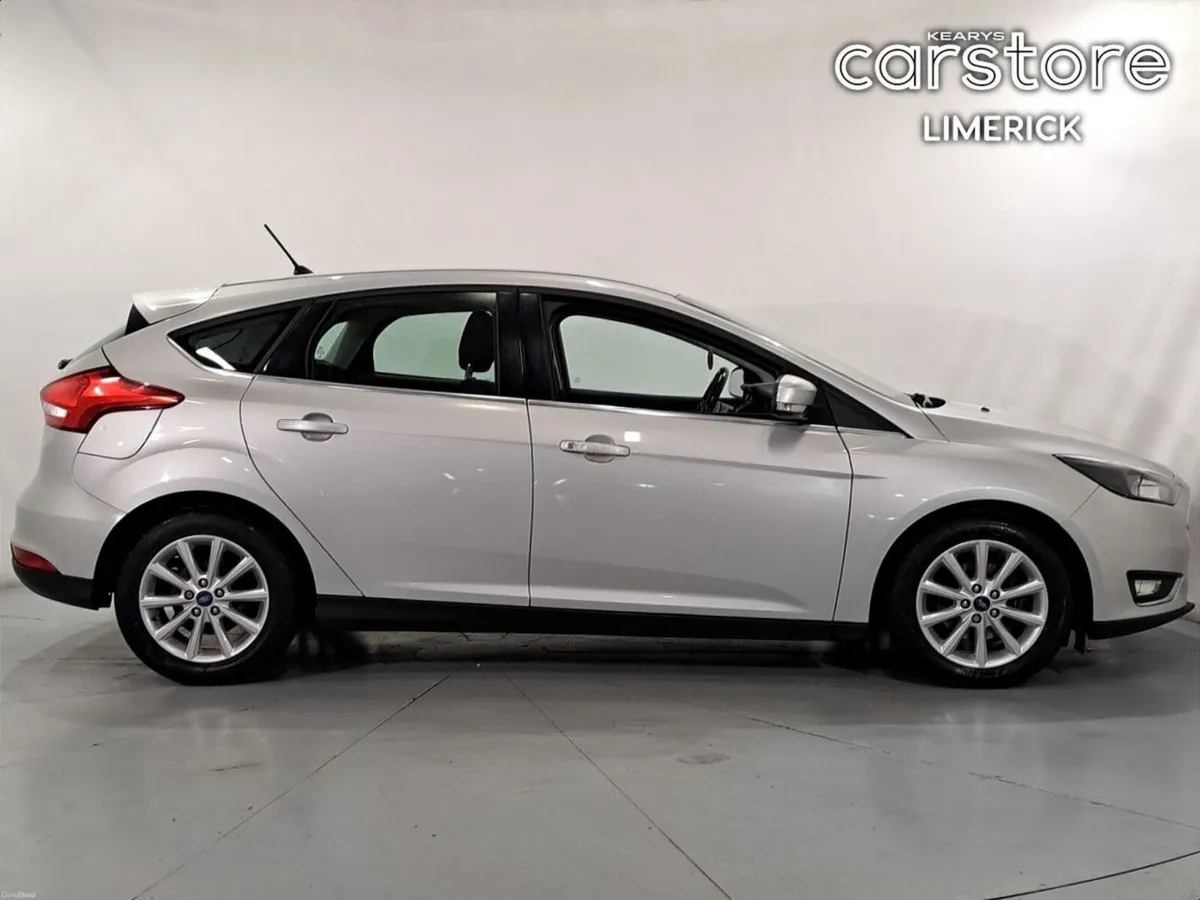 Ford Focus 1.5 TDCi 95PS Titanium - Image 2