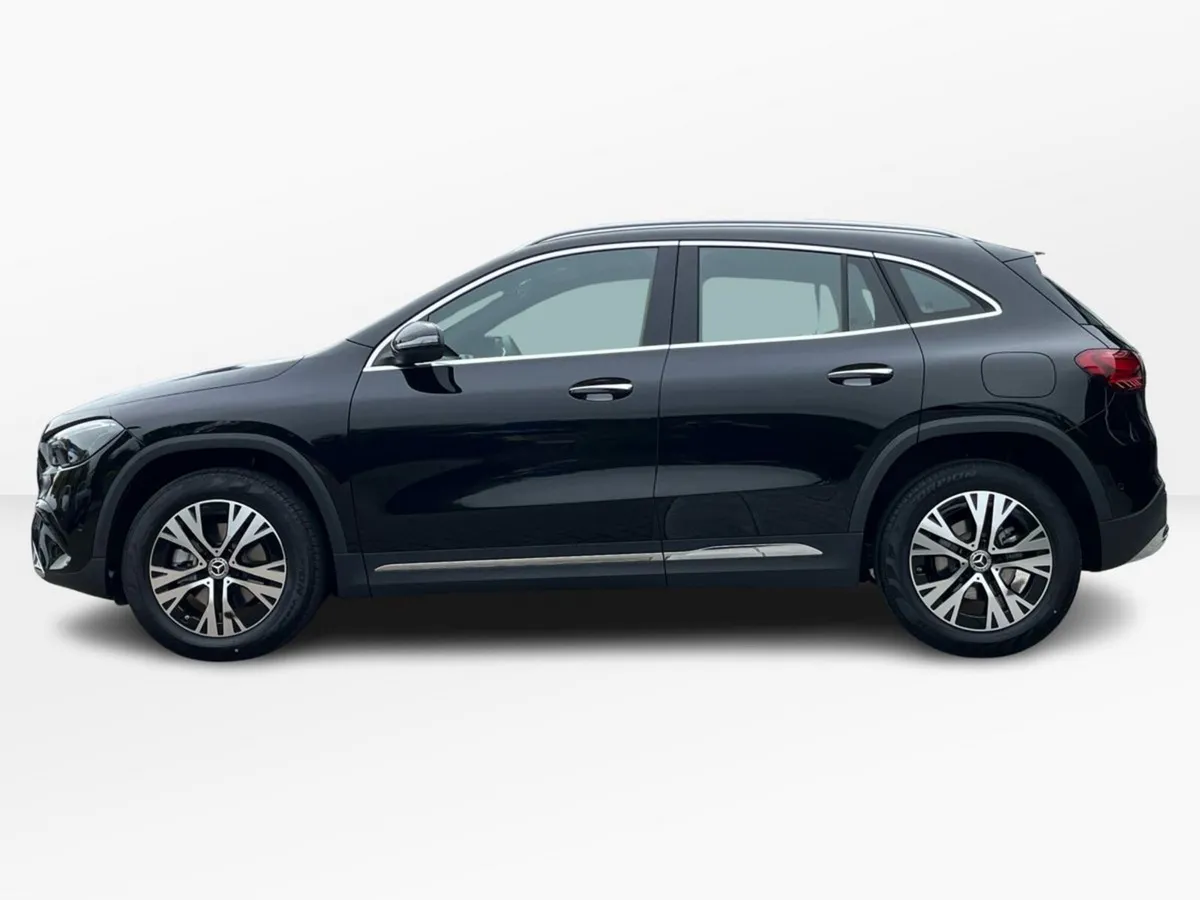 Mercedes-Benz GLA 180D Progressive Line Plus Compa - Image 5