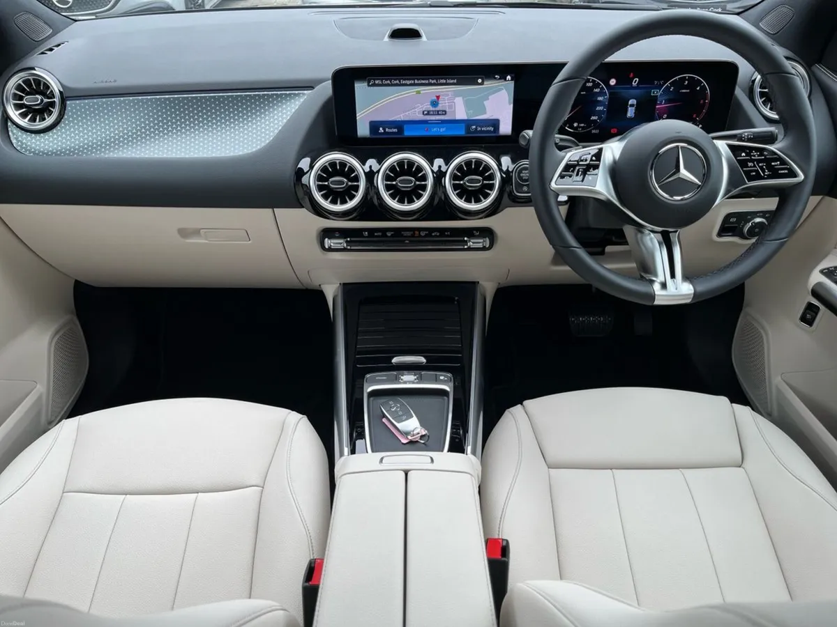Mercedes-Benz GLA 180D Progressive Line Plus Compa - Image 2