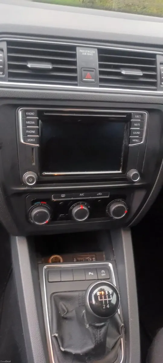 VW Jetta 2016 ***FRESH NCT*** - Image 3