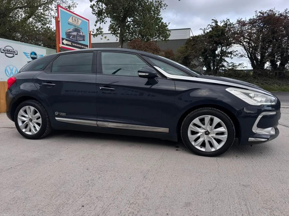 132 Citroen DS 5 1.6 E-HDI DSTYLE AUTO - Image 2