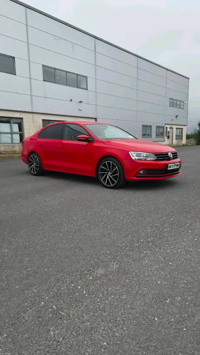 Volkswagen Jetta DSG - Image 2