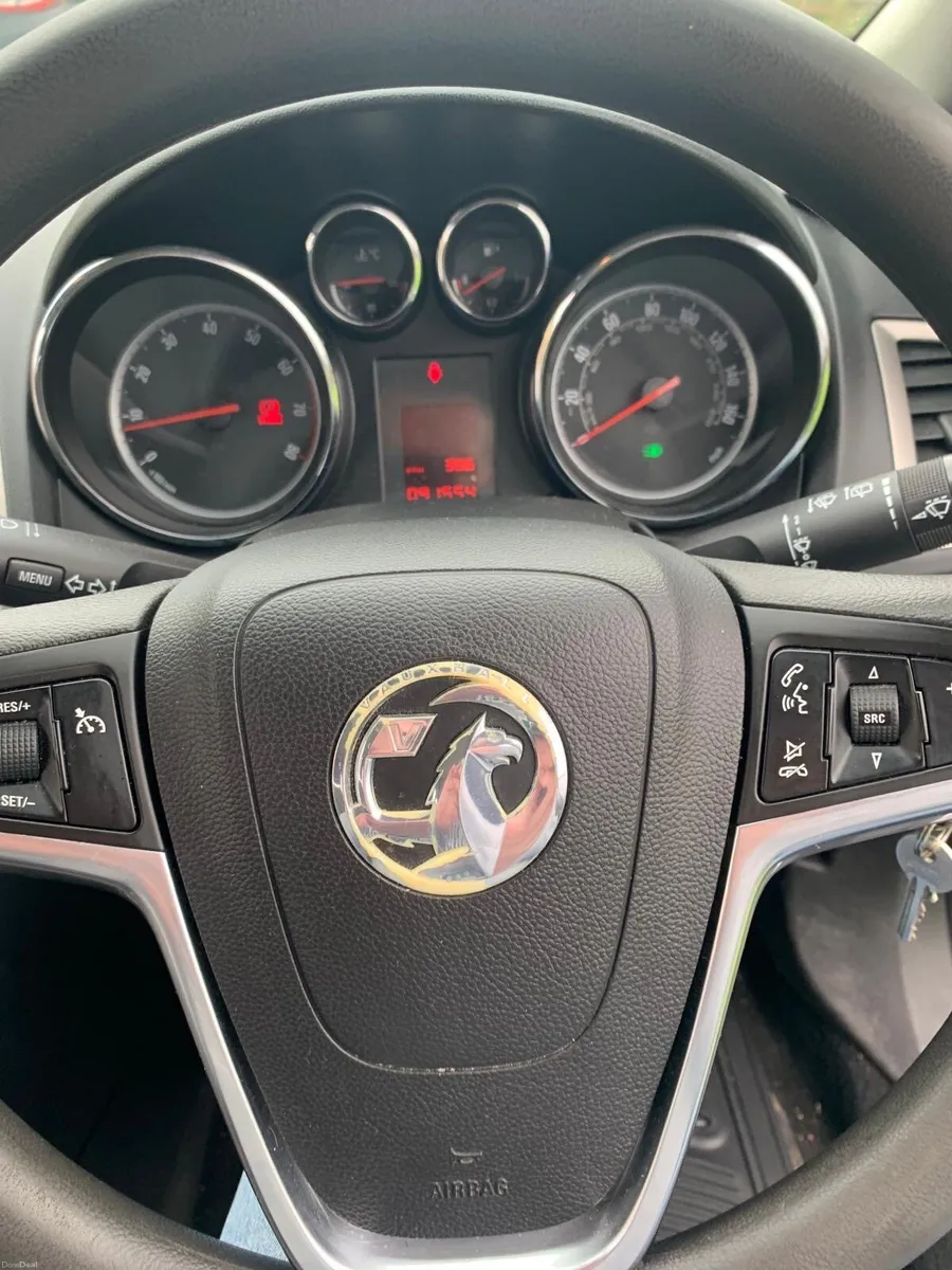 Car - Image 4