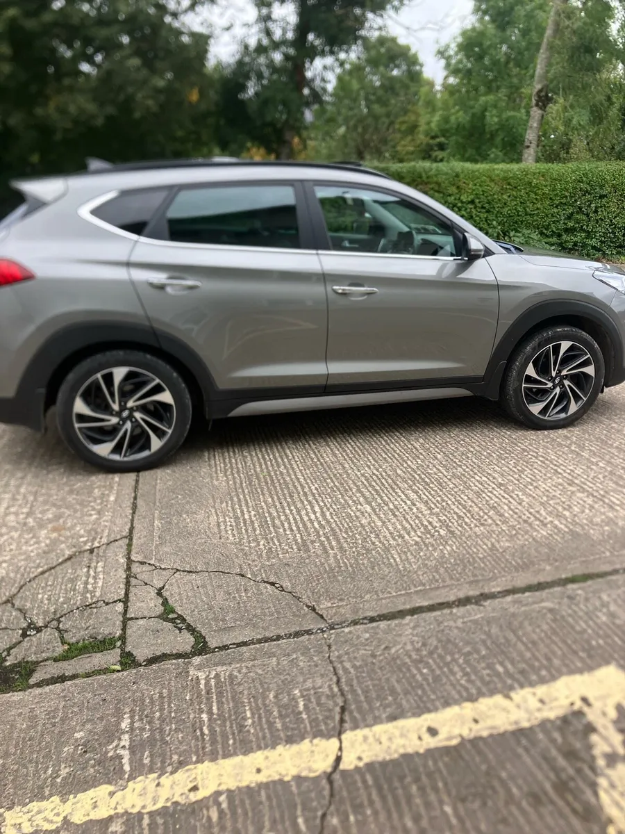 Car - Image 2