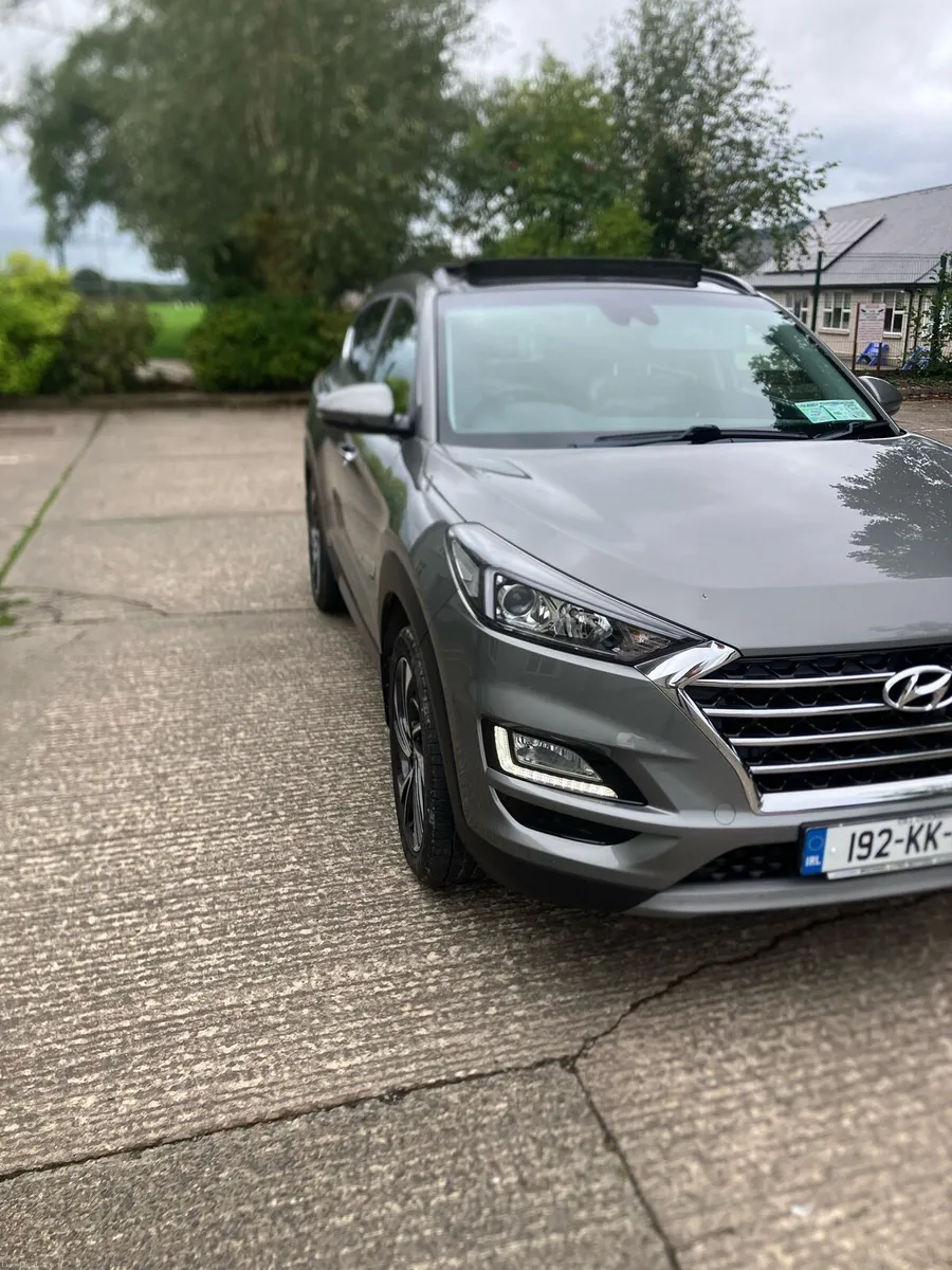 Car - Image 3