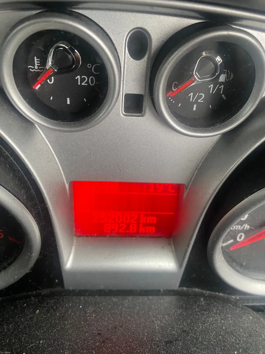Ford Focus 2009 - Image 3