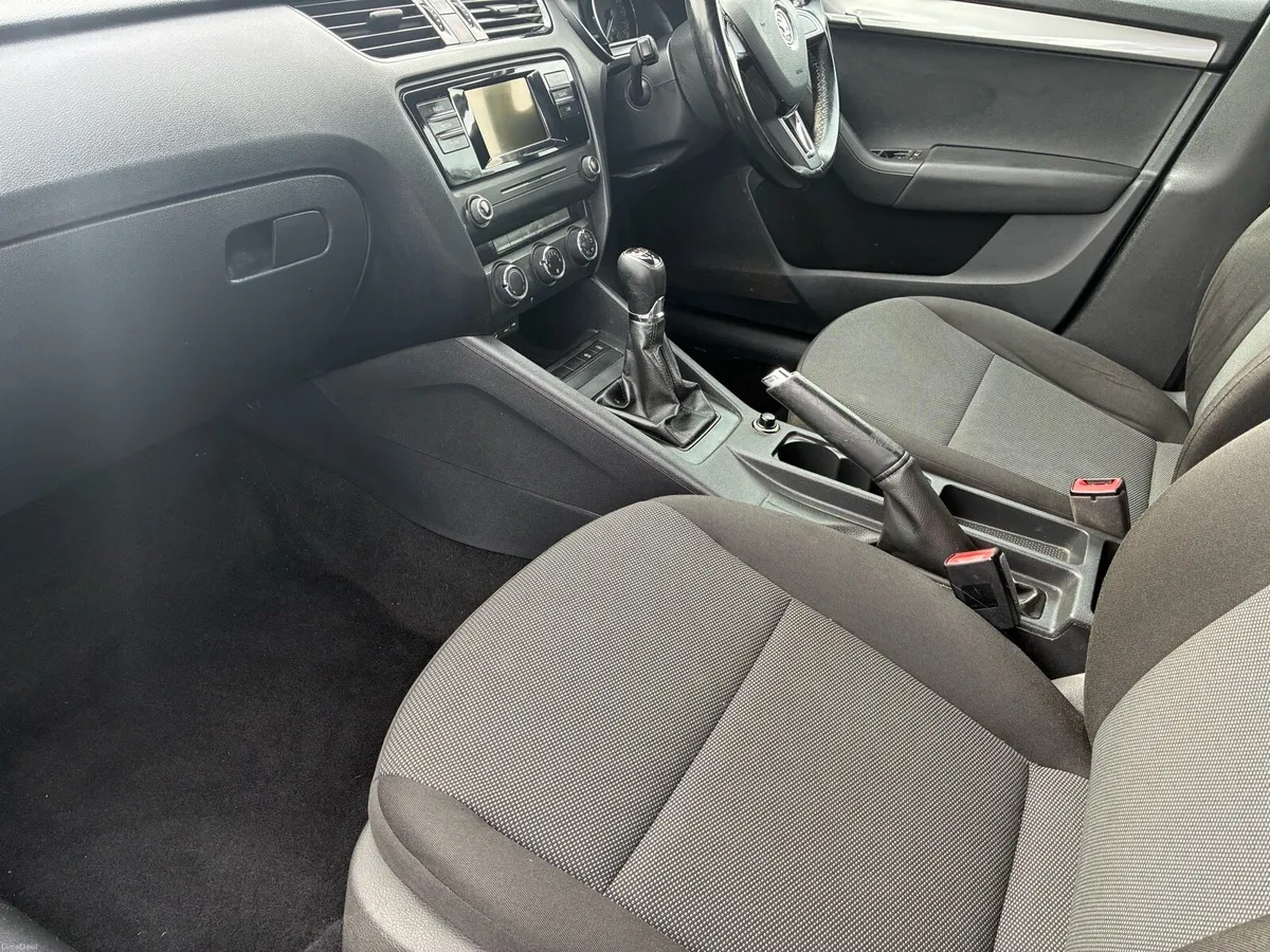Skoda Octavia 2016 NCT 06/27 - Image 5