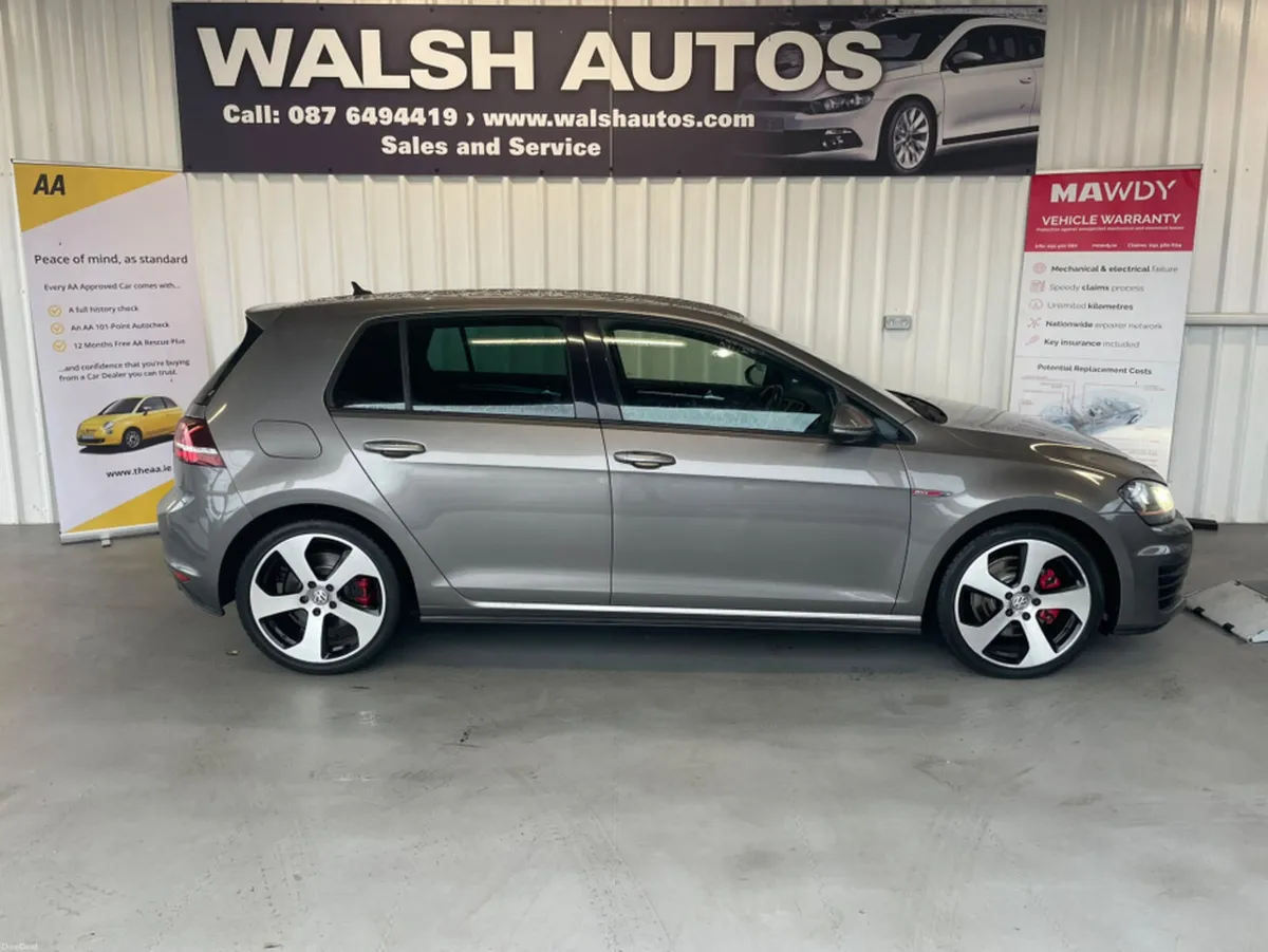 Volkswagen Golf GTI 2.0 TSI MANUAL 6SPEED FWD 220 - Image 6