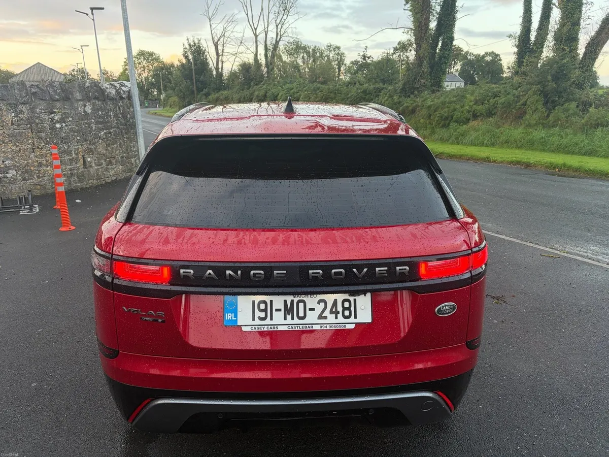 191 RANGE ROVER VELAR - Image 4