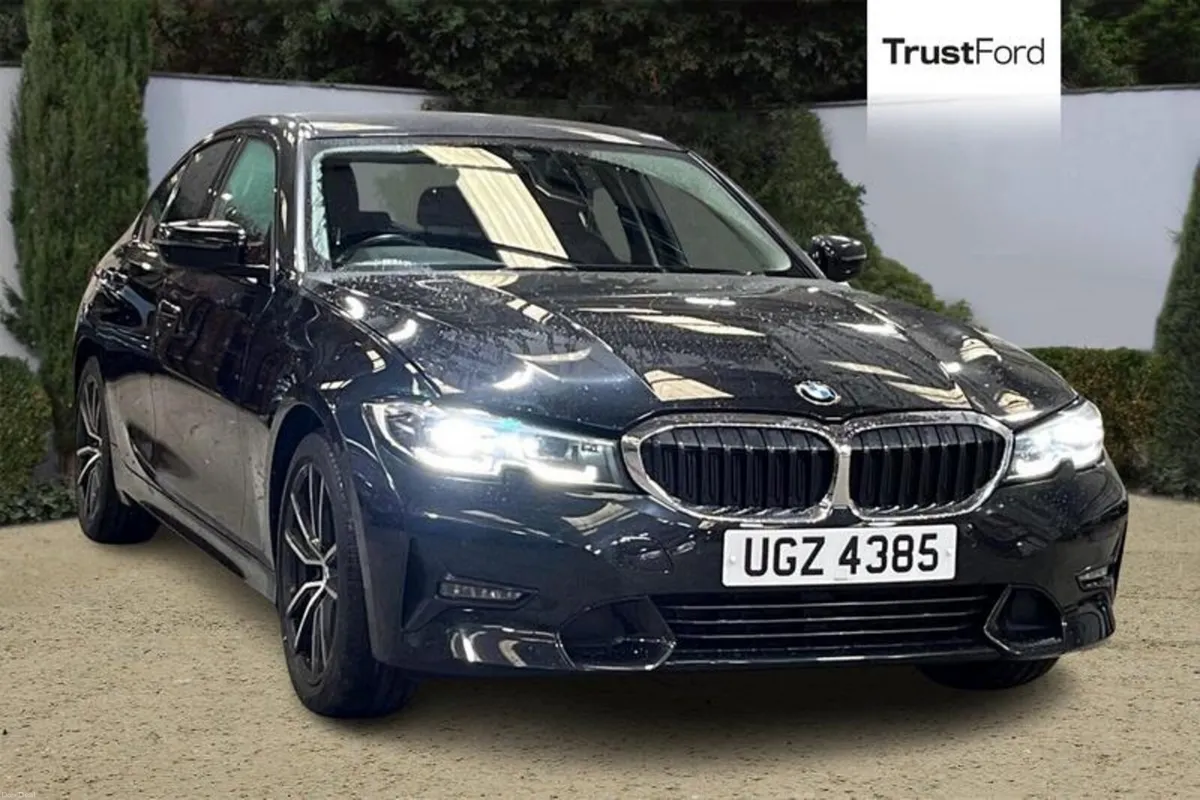 BMW 3-Series 318i Sport 4dr Step Auto- Parking Sen - Image 1