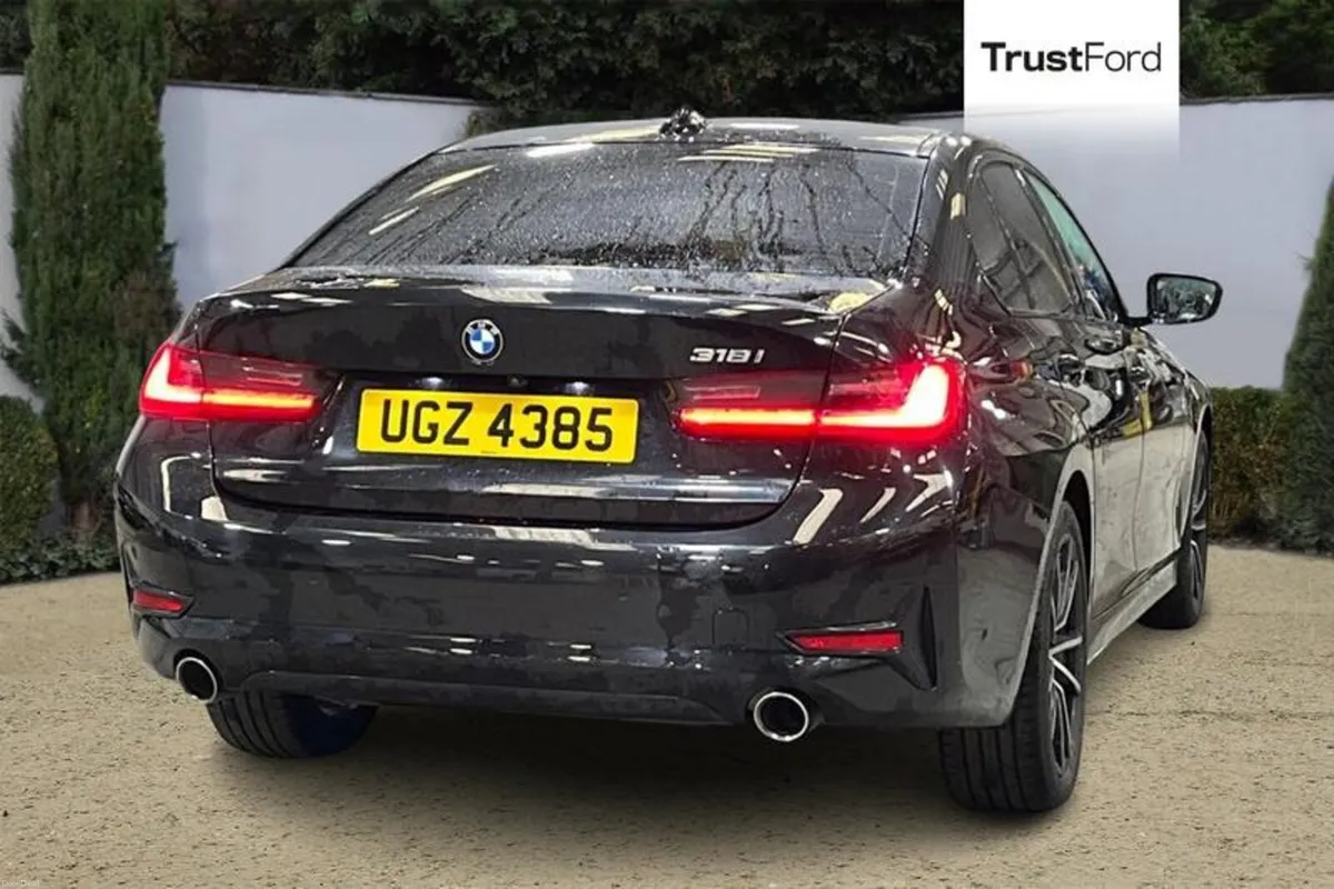 BMW 3-Series 318i Sport 4dr Step Auto- Parking Sen - Image 4