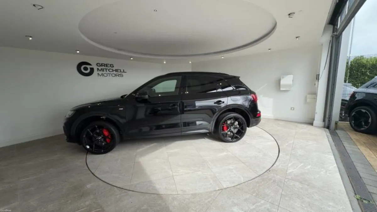 Audi Q5 55 TFSI e Quattro Competition 5dr S Tronic - Image 4