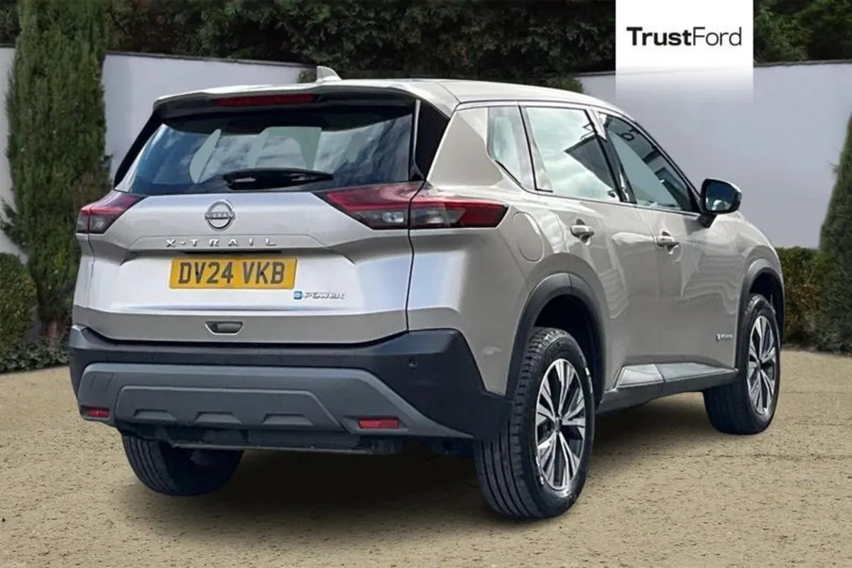 Nissan X-Trail 1.5 E-Power 204 Acenta Premium 5dr - Image 4