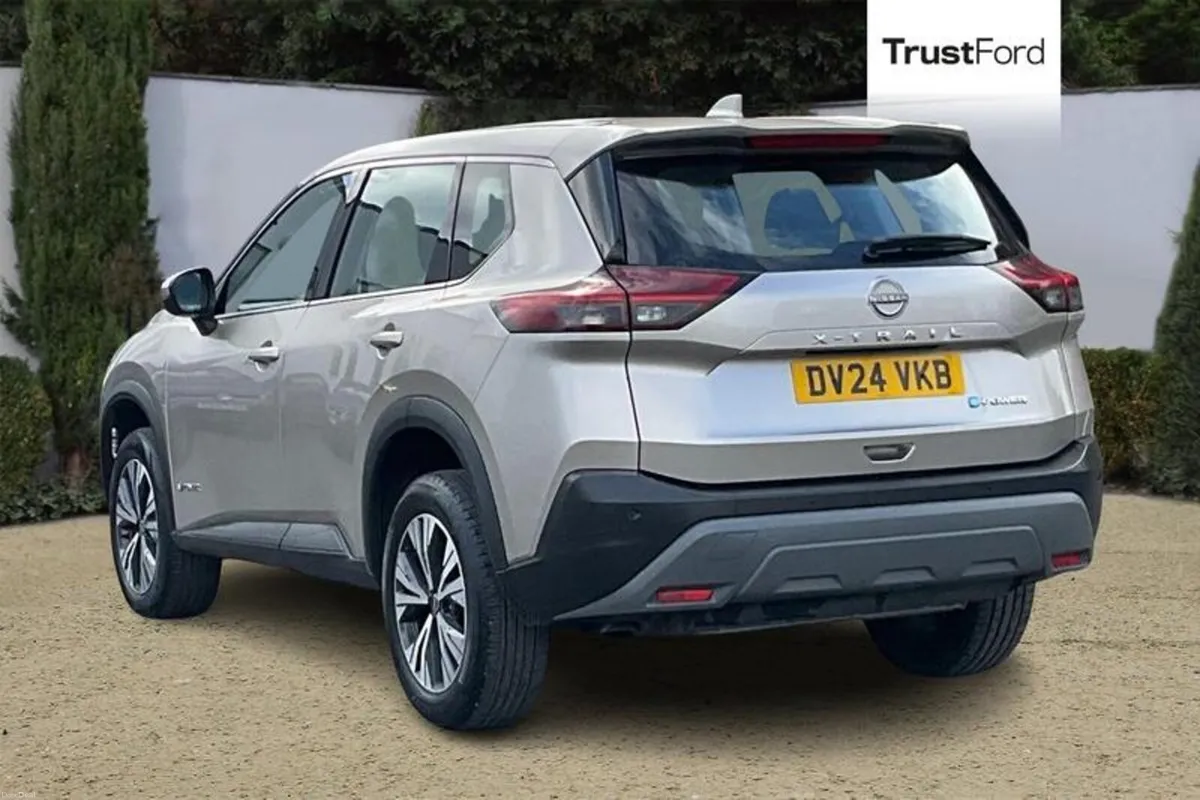 Nissan X-Trail 1.5 E-Power 204 Acenta Premium 5dr - Image 2
