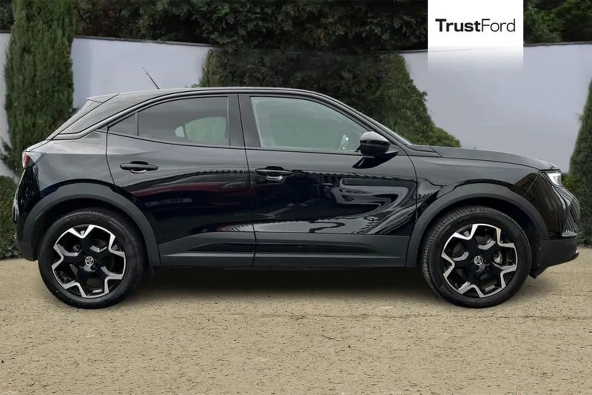 Vauxhall Mokka 100kW Ultimate 50kWh 5dr Auto - BLI - Image 3