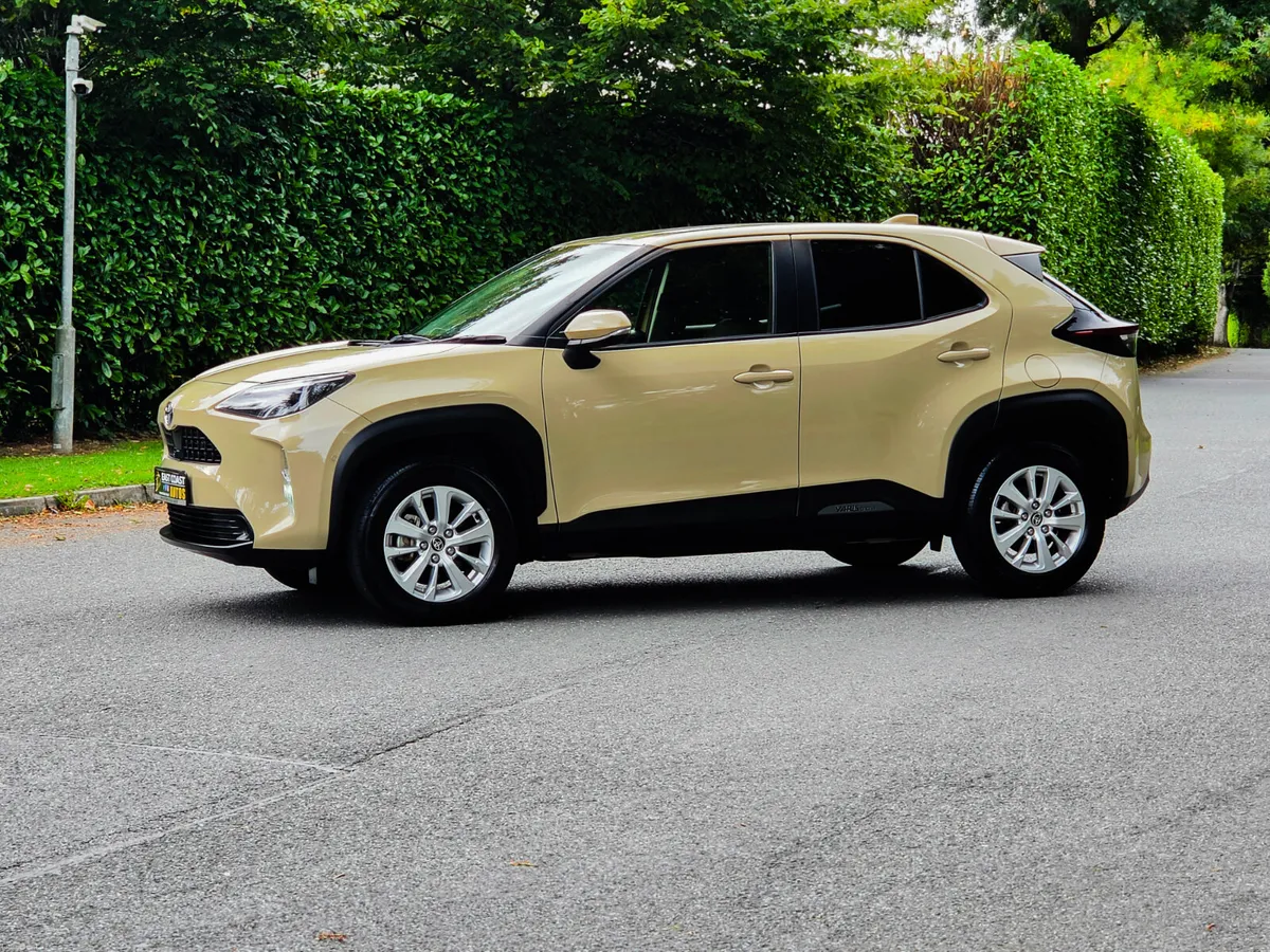 2021 Toyota Yaris Cross 1.5 Petrol Hybrid Auto - Image 6