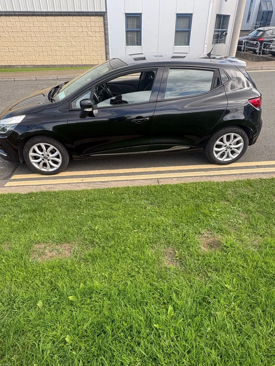 Renault Clio - Image 6