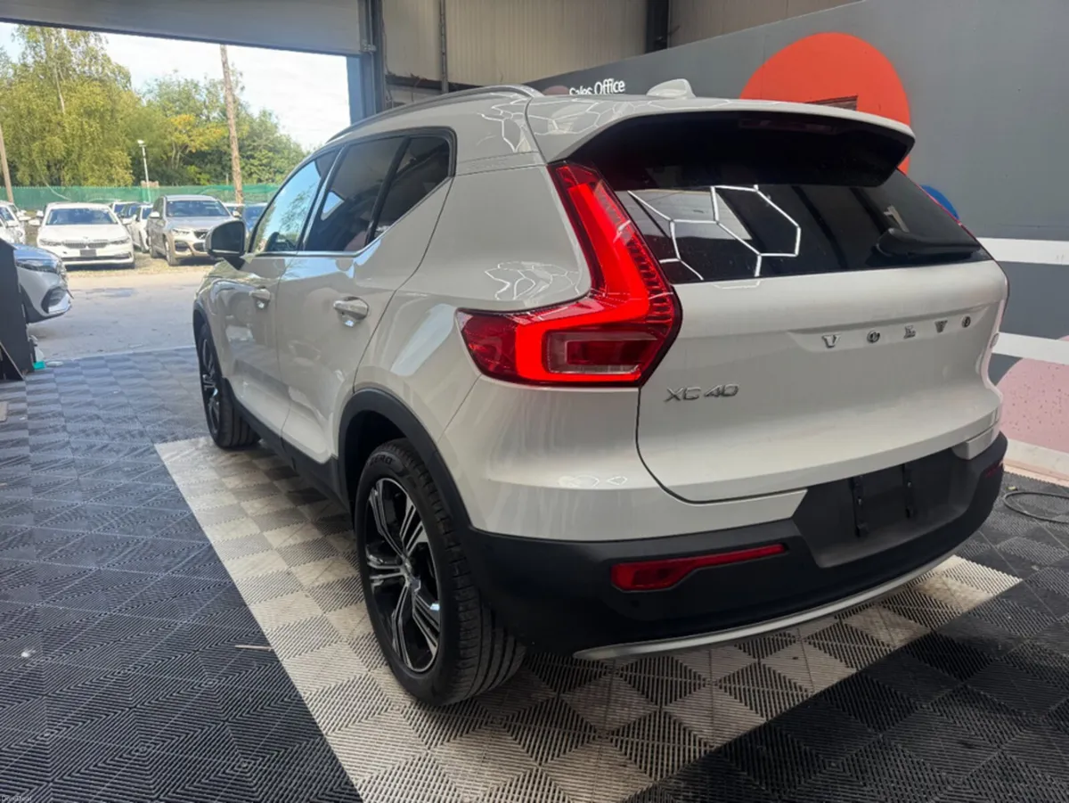 Volvo XC40 2021 VOLVO Xc40 RECHARGE PHVT5 INSCRIPT - Image 5