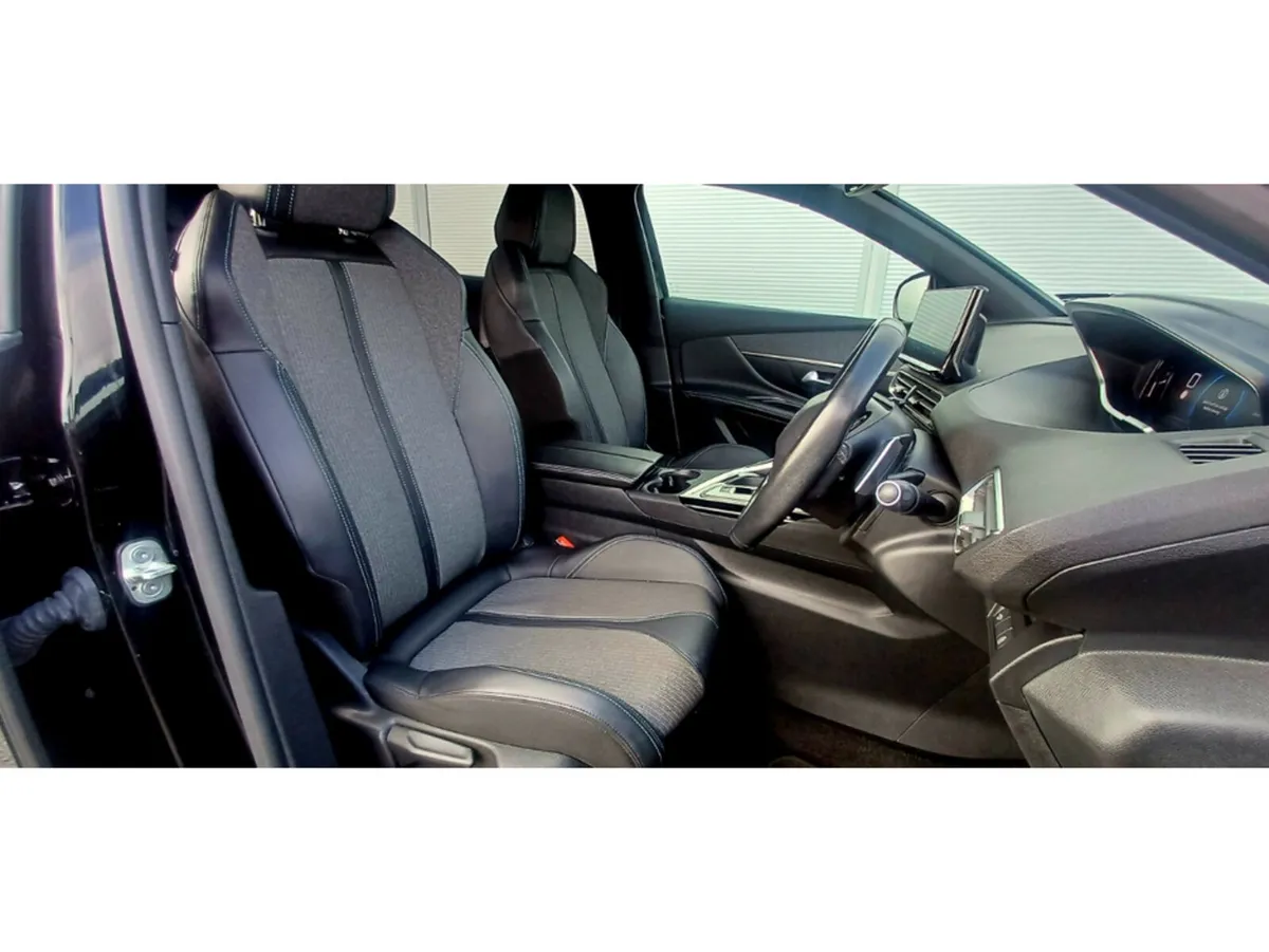 Peugeot 5008 FL ALLURE 1.5 BLUE HDI 13 - Image 6