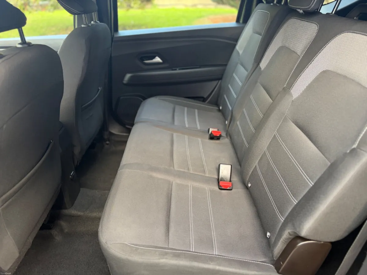 Dacia Jogger COMFORT TCE 110 5DR**//**7 SEATER**// - Image 5