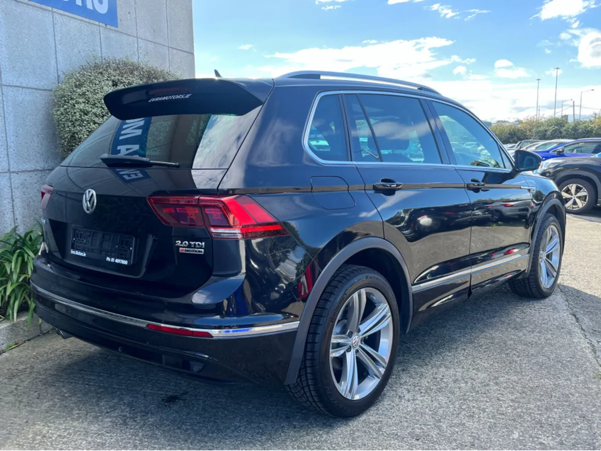 Volkswagen Tiguan R-LINE 4MOTION AUTOMATIC 2.0 DIE - Image 4