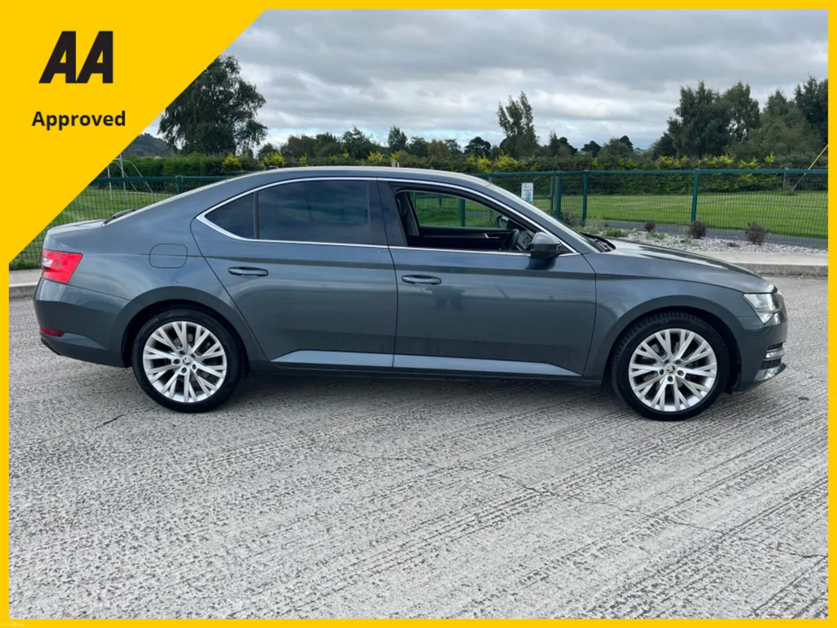 Skoda Superb STYLE 2.0 TDI 122BHP DSG 4DR AUTO - Image 3