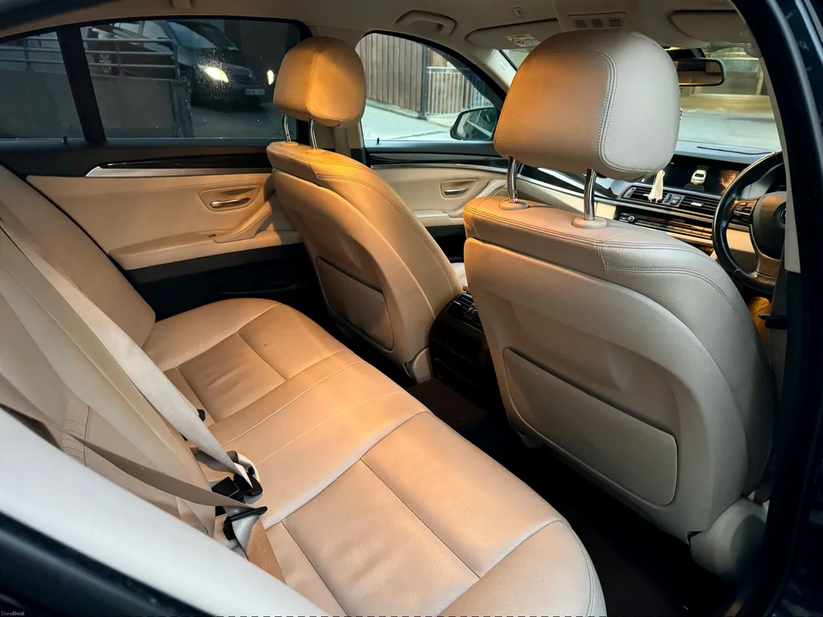 BMW 5-Series 2014 luxury model - Image 4