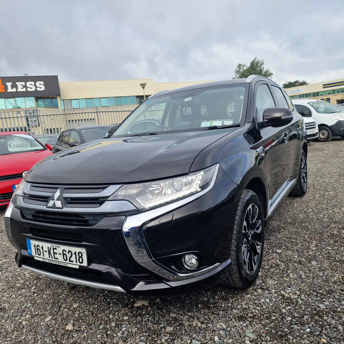 Mitsubishi Outlander PHEV 2.0L MIVEC 4WD - Image 3