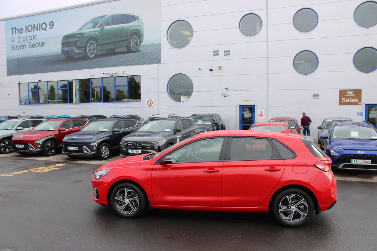 Hyundai i30 2021 - Image 2