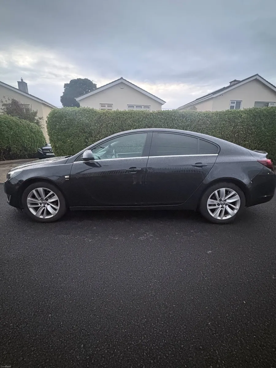 OPEL INSIGNIA, NEW NCT 03/27, TAX 05/27 - Image 3