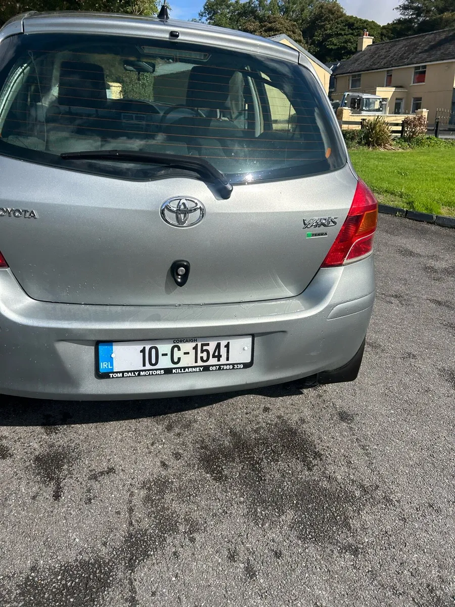 For sale 2010 Toyota Yaris 1.0 mint car - Image 5