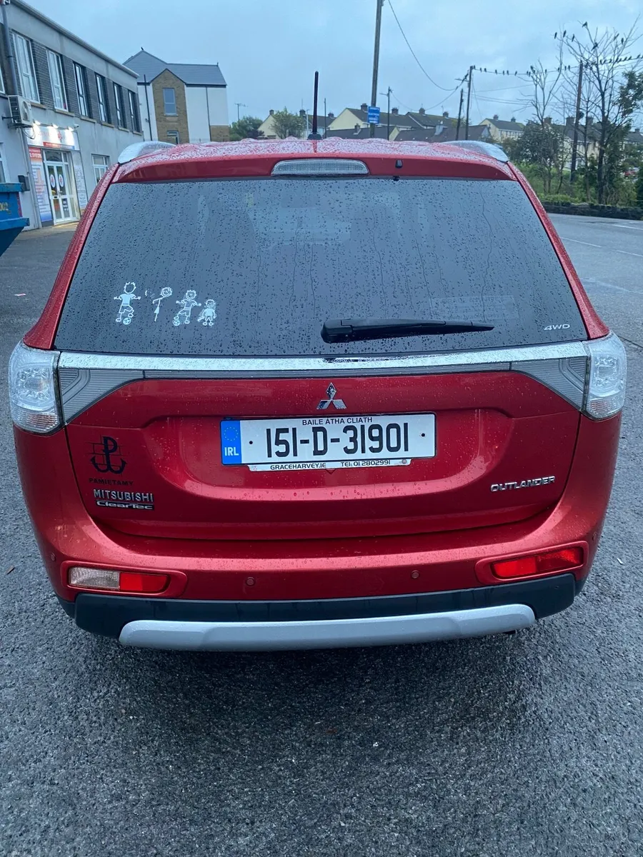 Mitsubishi Outlander 2015 - Image 2