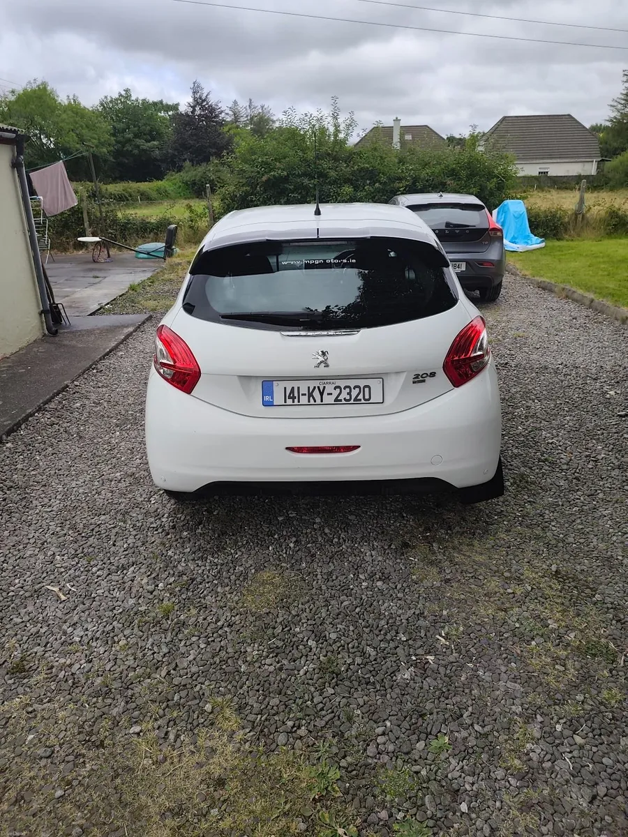 Peugeot 208 2014 Automatic - Image 6