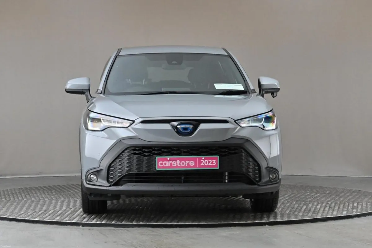 Toyota Corolla Cross 1.8 PETROL HYBRID - Image 2