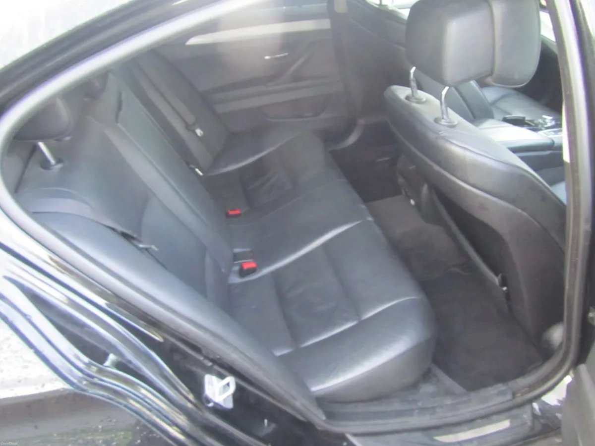 BMW 5-Series 2013 - Image 6