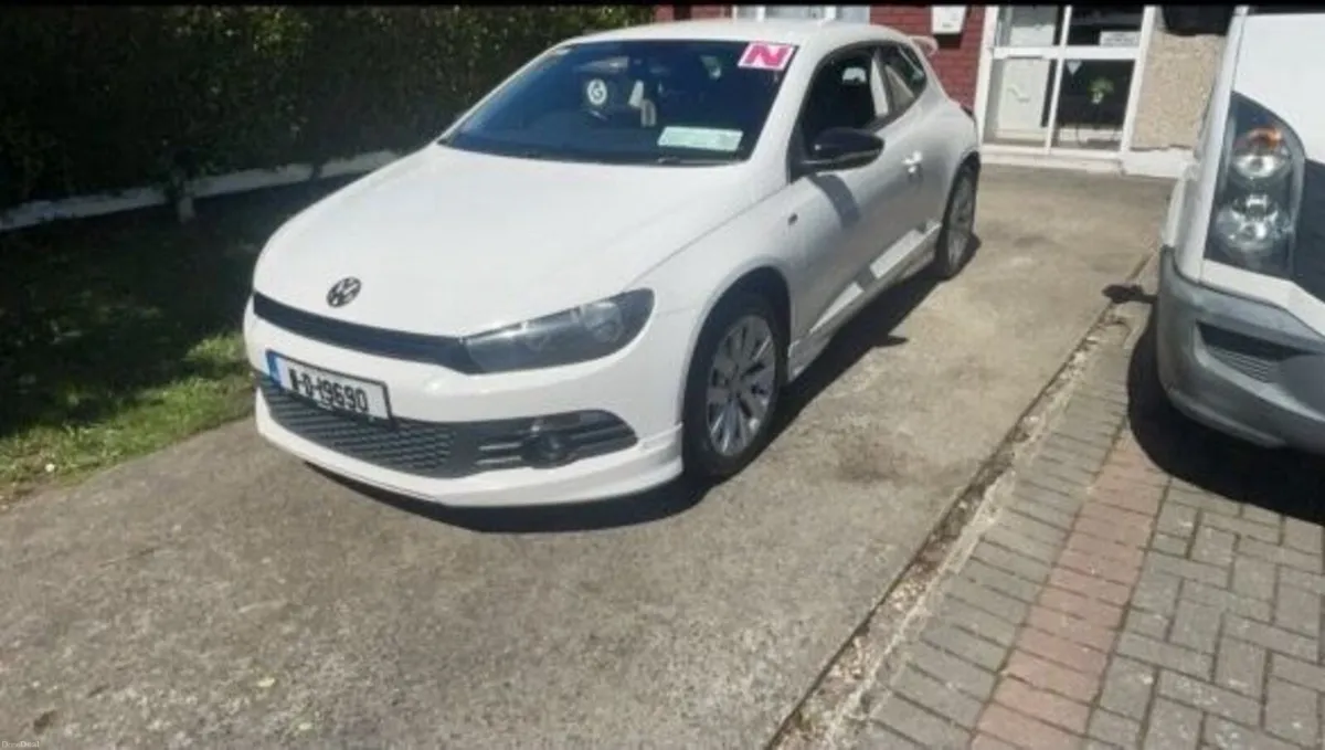 Volkswagen Scirocco 2011 - Image 3