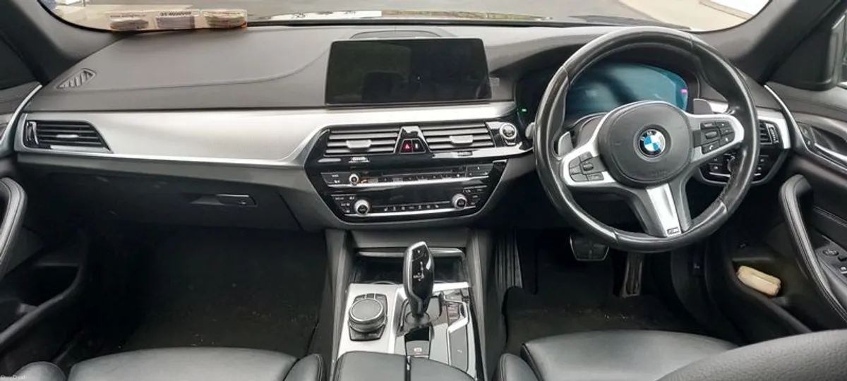 2019 Bmw 5-series - Image 3