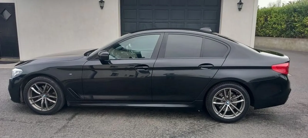 2019 Bmw 5-series - Image 5