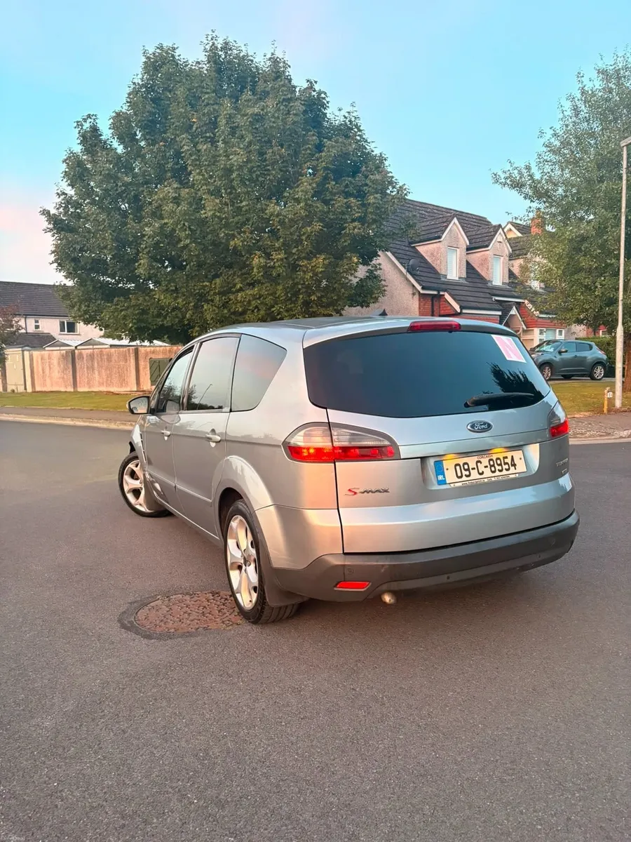 Ford S-Max 2009 - Image 4