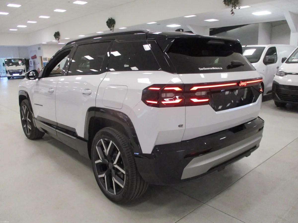 JEEP COMPASS  1.6 PHEV 225 BHP SUMMIT 2026 - Image 5