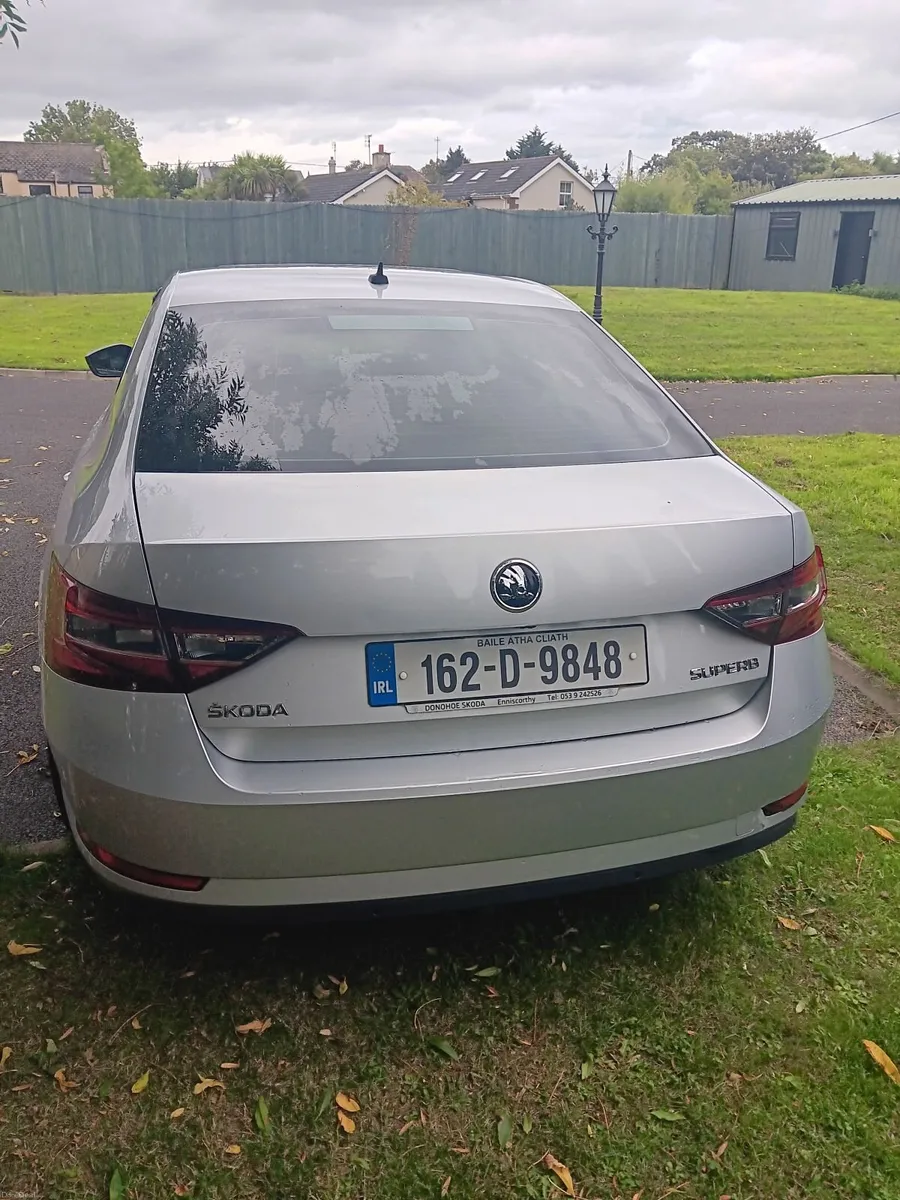 Skoda Superb 2016 - Image 2