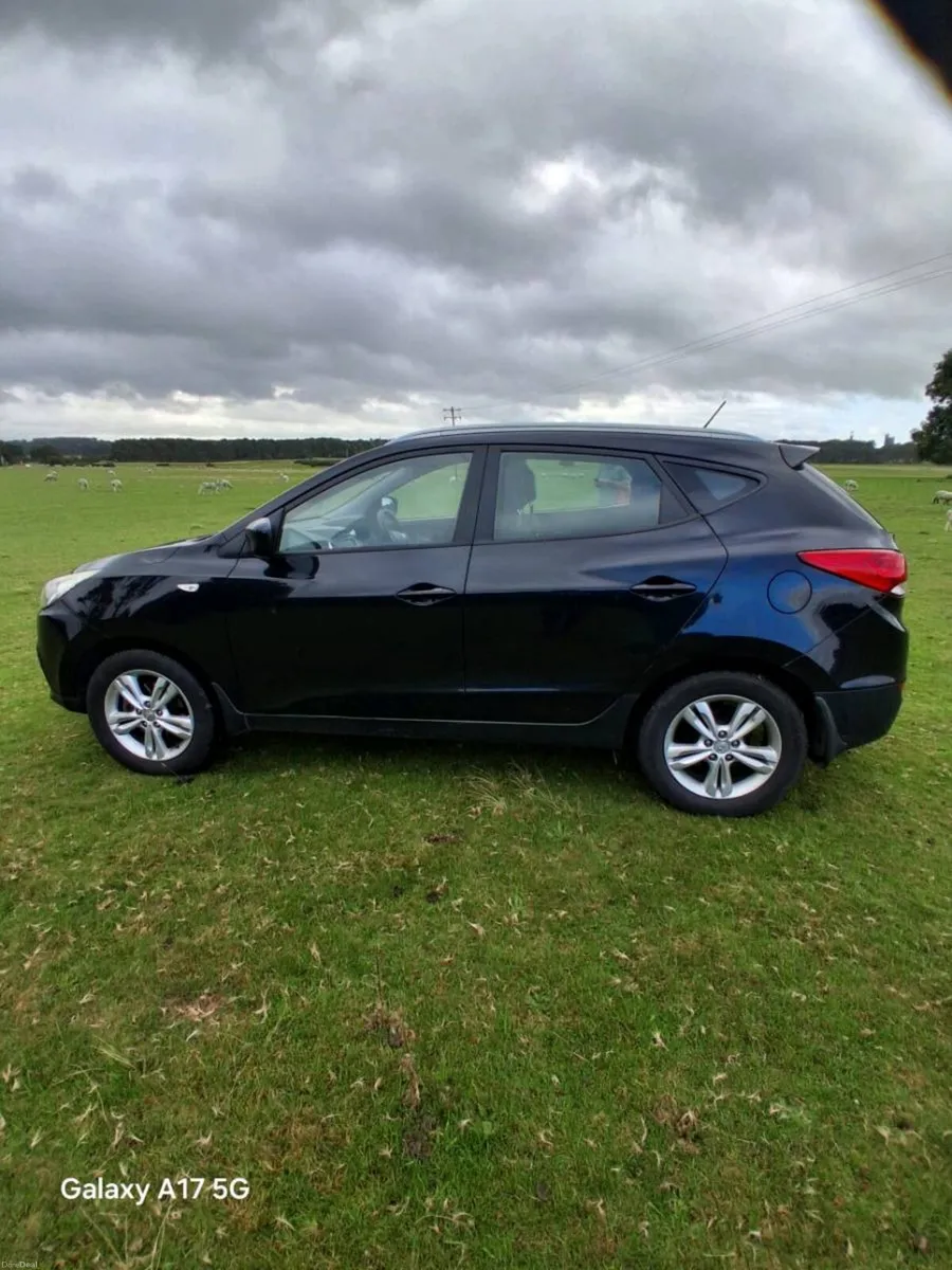 Car - Image 3