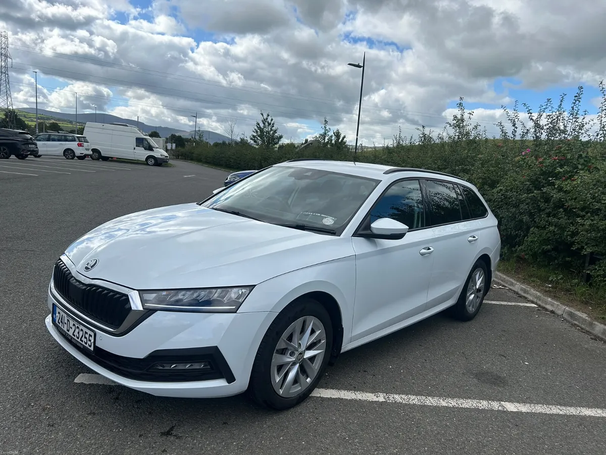Skoda Octavia 2024 - Image 2