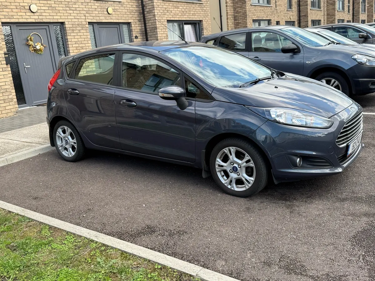 Ford fiesta - Image 2