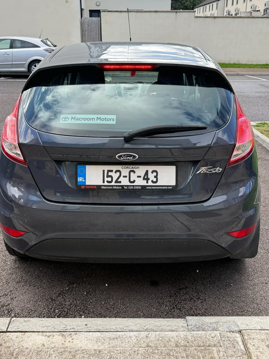 Ford fiesta - Image 4