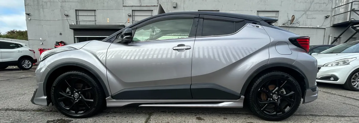 2021 Toyota C-HR  | G Package - Image 5