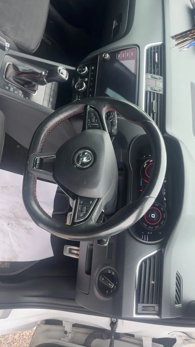 VRs Skoda Octavia - Image 6