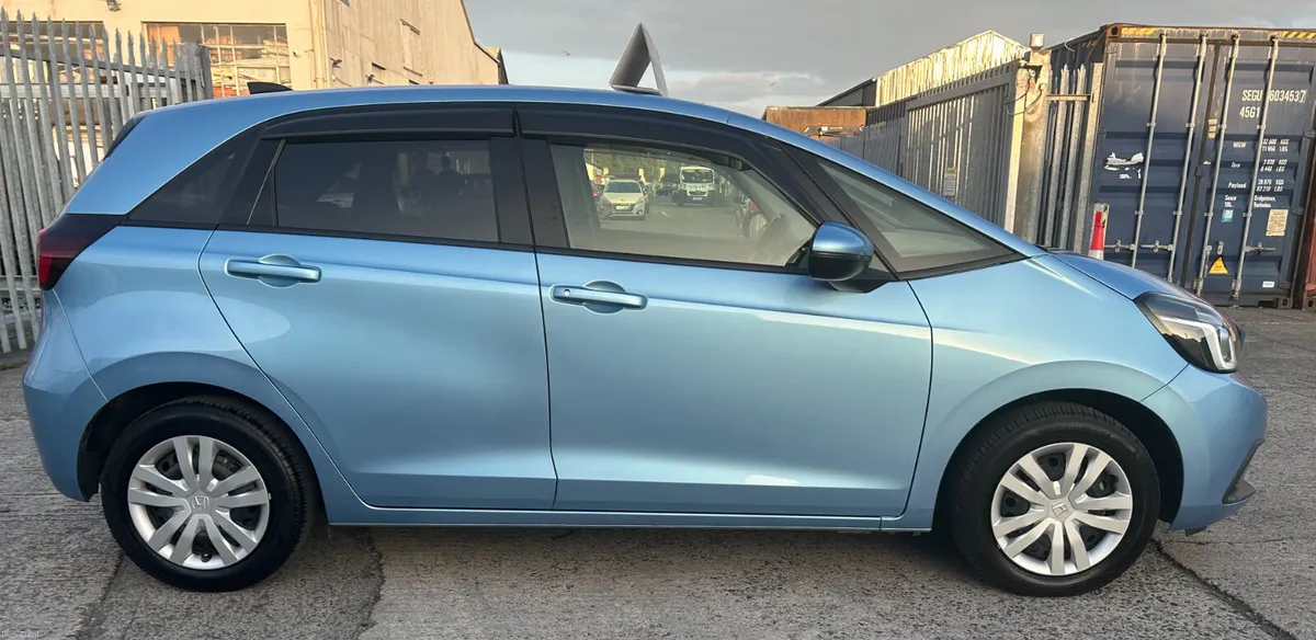 2020 Honda Fit Automatic - Image 4