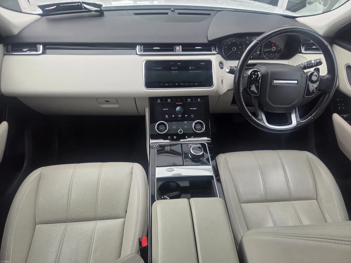 Land Rover Range Rover Velar 2018 - Image 4